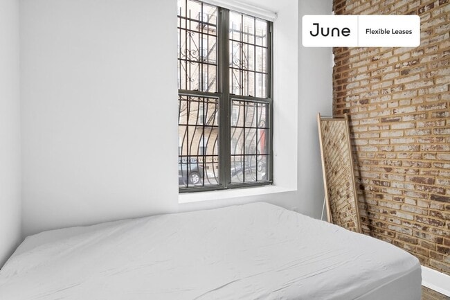 Building Photo - 125 W 138th St