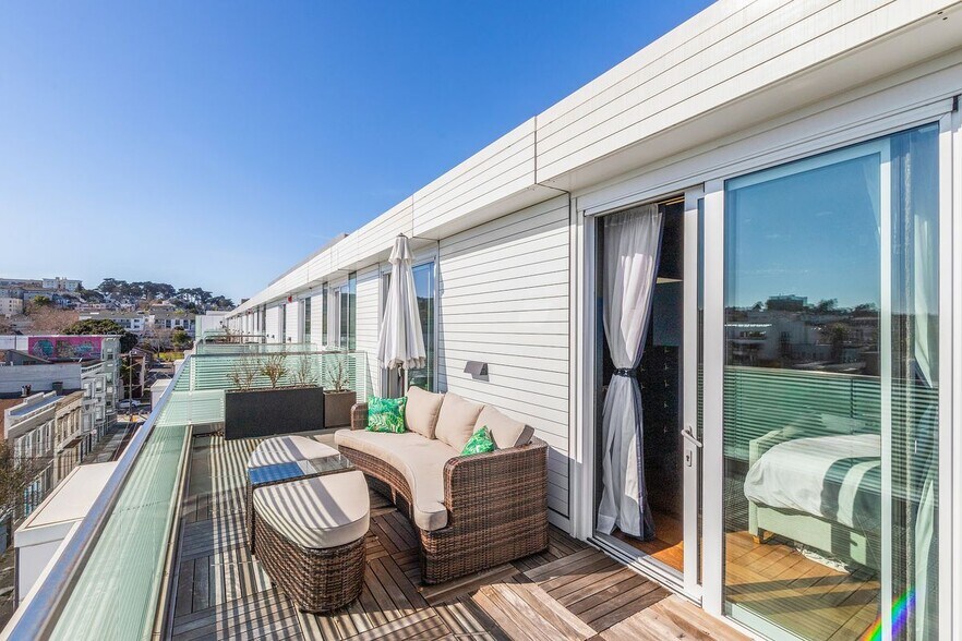 Building Photo - 555 Fulton St