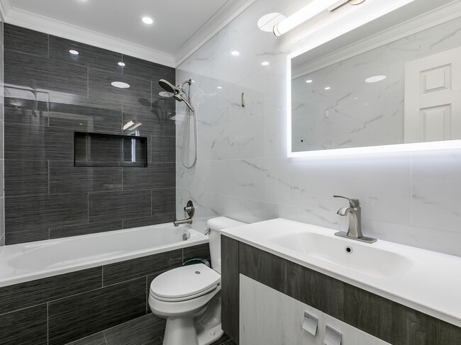 Building Photo - 2331 Overlook Ct