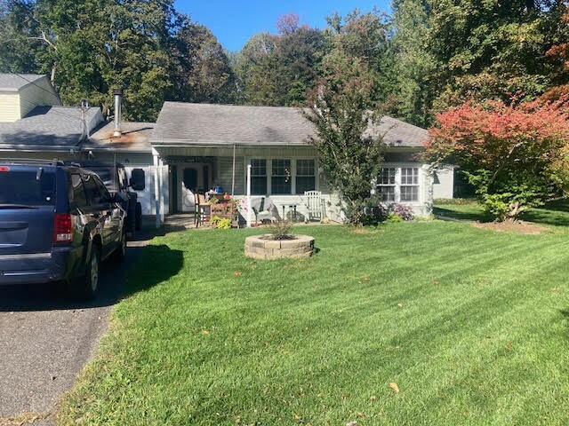 Building Photo - 10 S Rochdale Ave