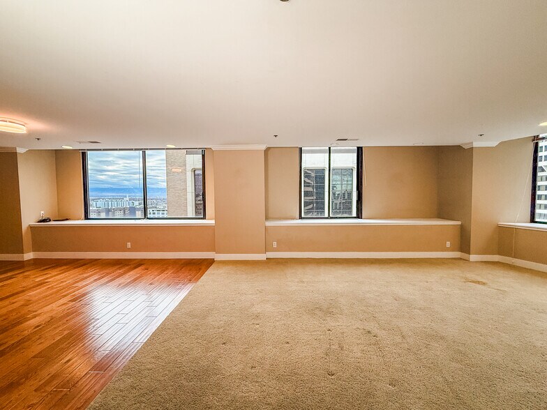 Building Photo - 44 W Broadway