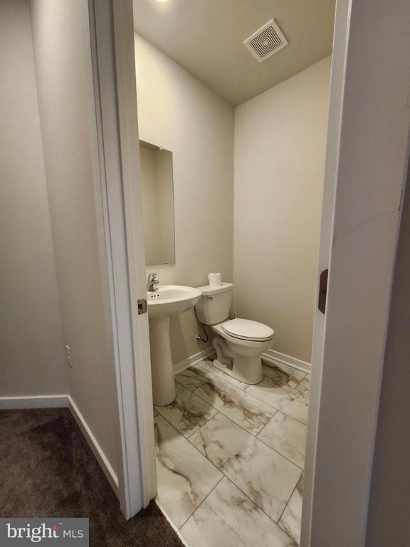 Building Photo - 4901 Brookside Ct