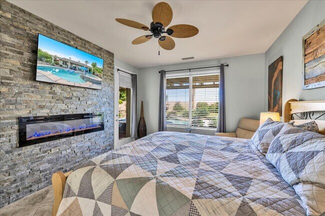 Building Photo - 60636 Desert Shadows Dr