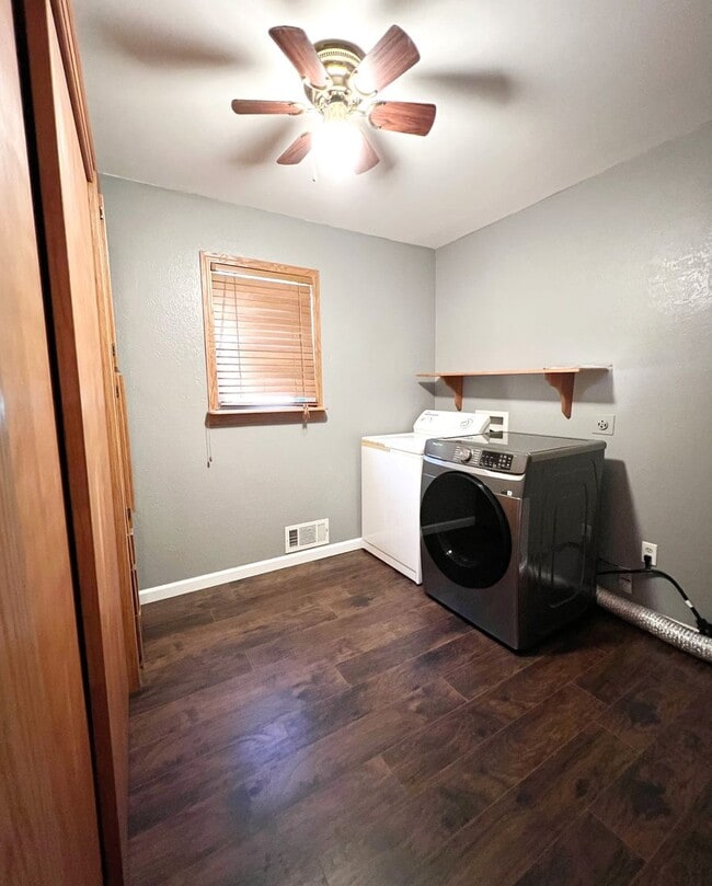 Building Photo - SEE IT NOW: Spacious Home with a Great Yar...