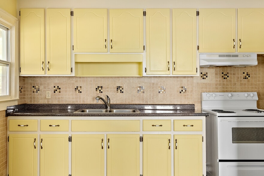 Building Photo - 223 Fair Ave