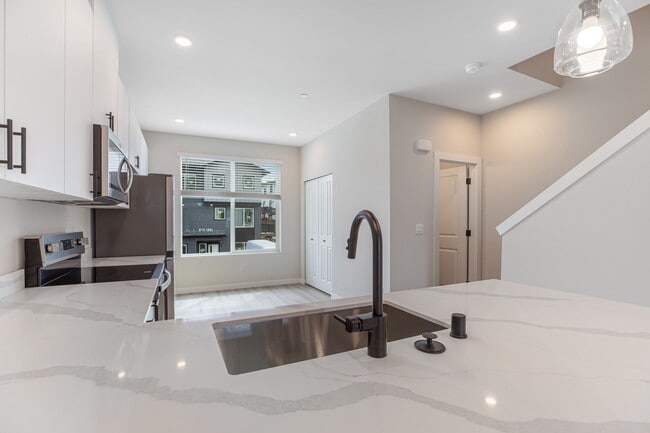 Building Photo - 14707 87th Ave SE