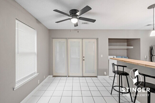 Building Photo - 16 Quail Ridge Cir N