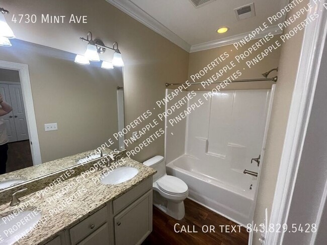 Building Photo - 4730 Mint Ave