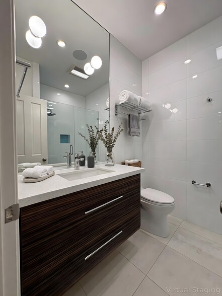 Guest Bathroom - 11939 Gorham Ave