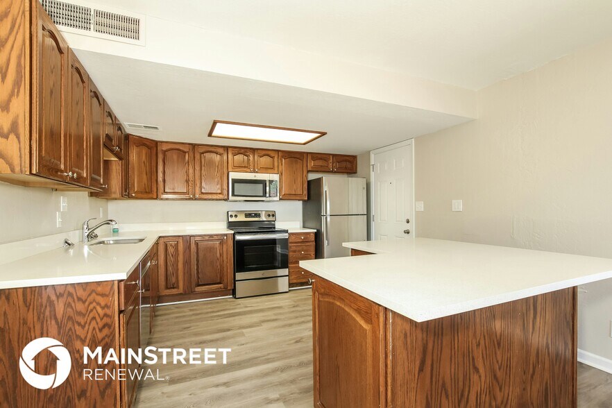 Building Photo - 15232 N 24th Pl