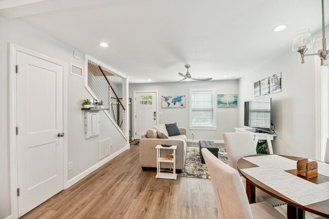 Building Photo - 111 Hanover St