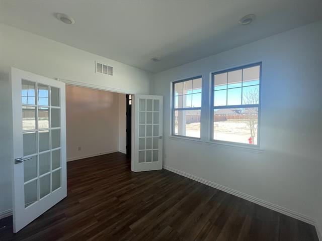 Building Photo - 3518 Sunflower St