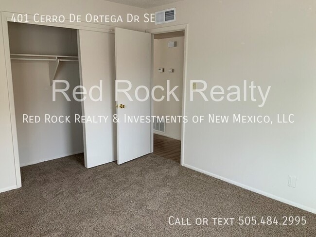 Building Photo - 401 Cerro De Ortega Dr SE