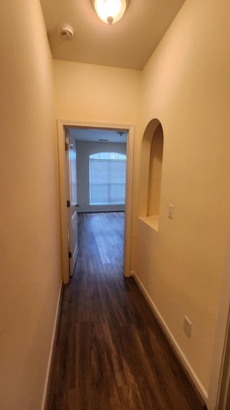 Building Photo - 299 High Ridge Dr