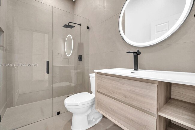 Building Photo - 19381 Stonebrook St