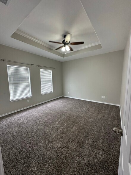 Building Photo - 15505 Palmira Ave