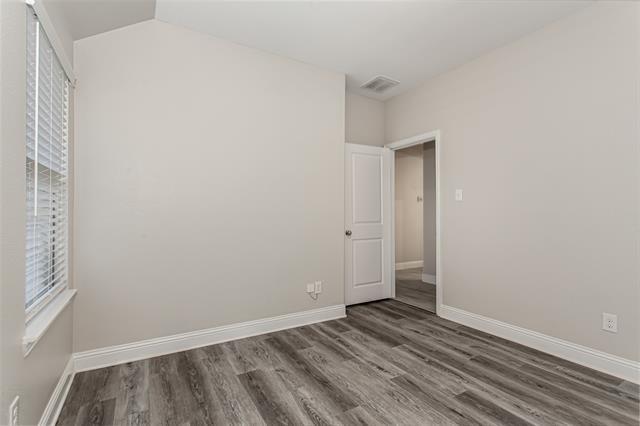 Building Photo - 1203 Rendyn St