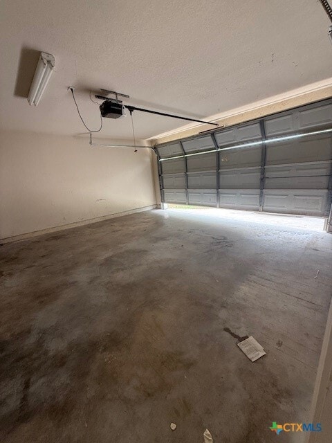 Building Photo - 1160 Hilltop Dr