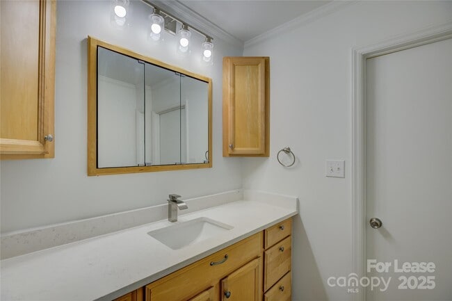 Building Photo - 11514 Turn Stone Ct