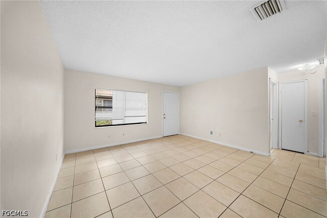 Building Photo - 5551 Fifth Ave