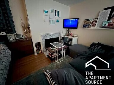 Building Photo - 744 W Gordon Terrace