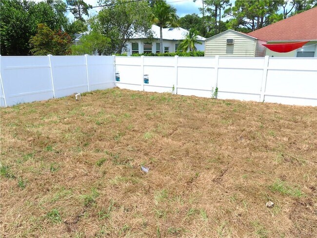 Building Photo - 110 Melton Ave