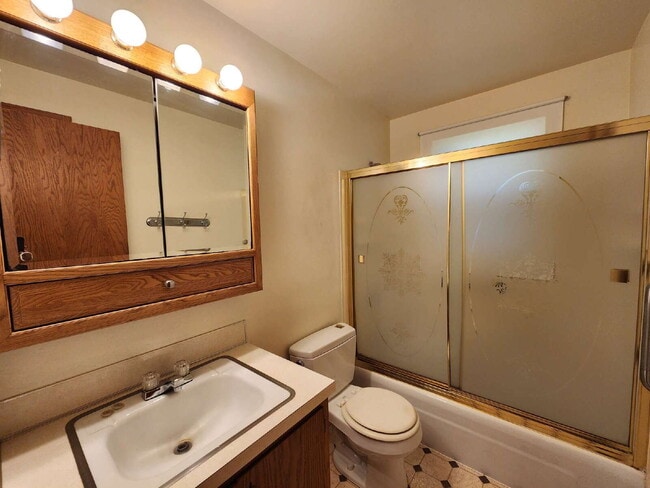 Building Photo - Side by Side Duplex