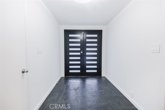 Building Photo - 5817 Lockhurst Dr