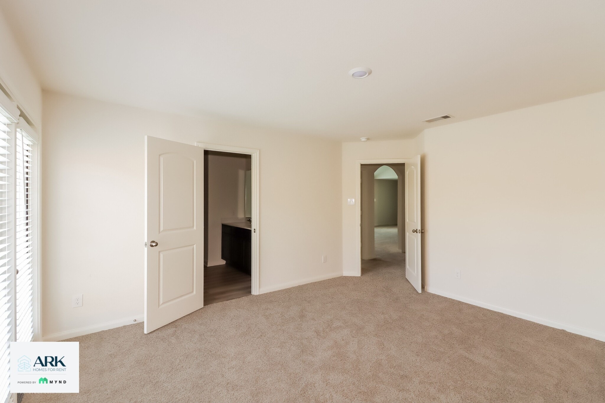 Building Photo - 26828 Steinbeck Dr