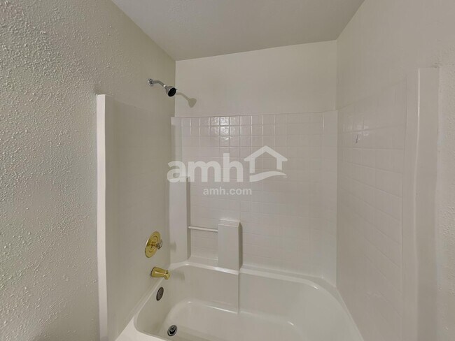 Building Photo - 11538 Laurel View Dr