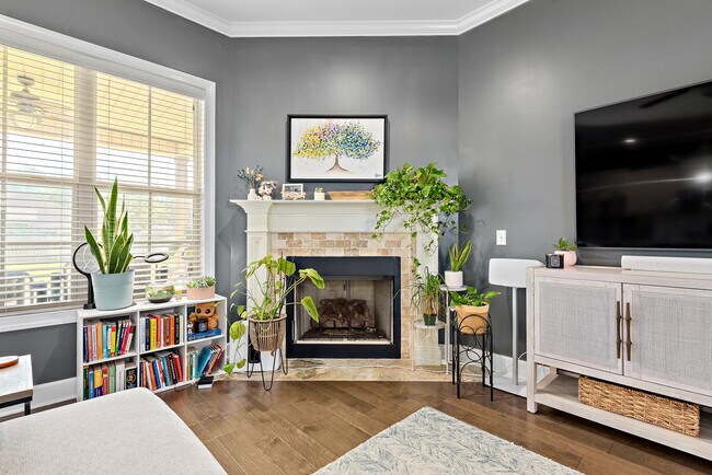 Building Photo - 103 Allisha Ct