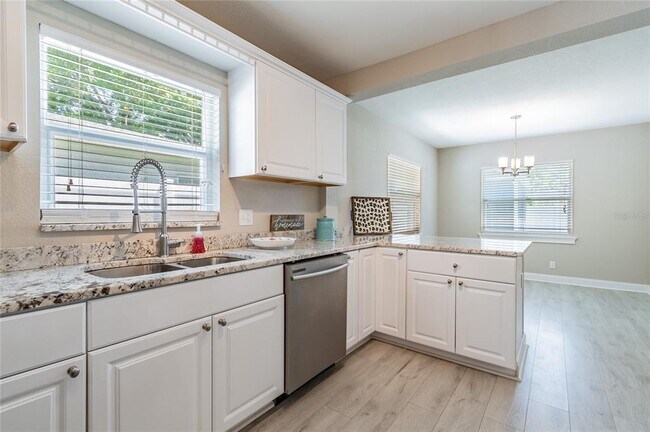 Building Photo - 4106 W Carmen St