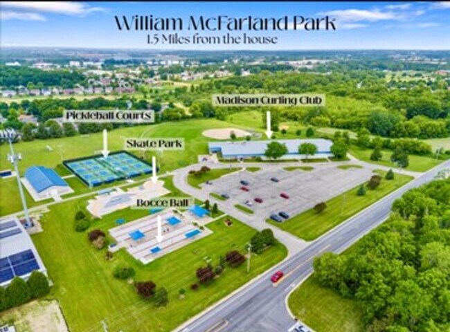 Building Photo - 5913 Lake Edge Rd