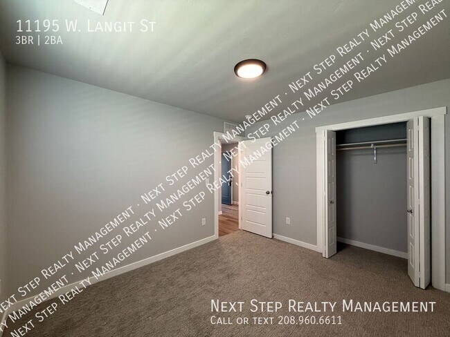 Building Photo - 11195 W Langit St