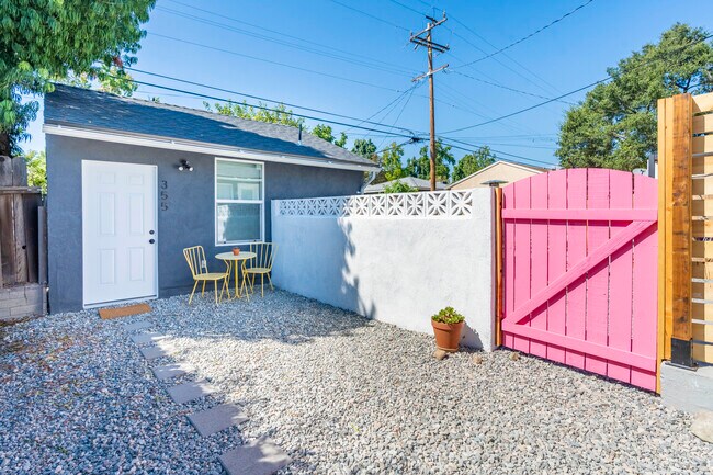 Primary Photo - 355 St Bonaventure Ave