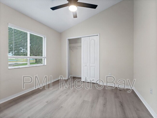 Building Photo - 1424 Firewheel Dr