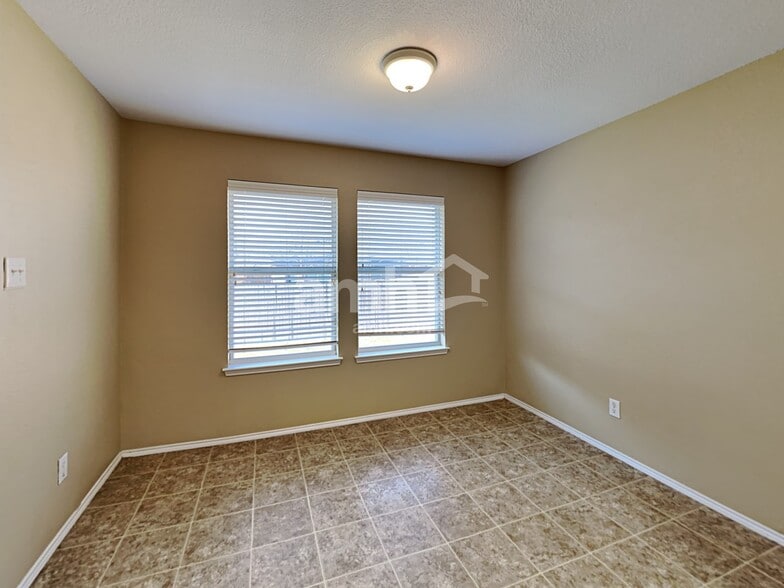 Building Photo - 1000 Redfish Dr