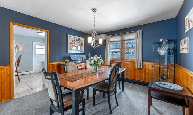 Building Photo - Charming 3 Bedroom in Overlook Heights