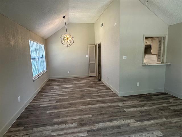 Building Photo - 1581 Glenmore Dr
