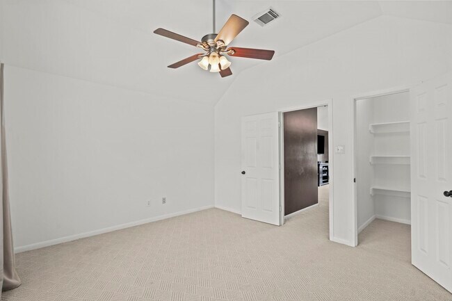 Building Photo - 2210 Bay Haven Way