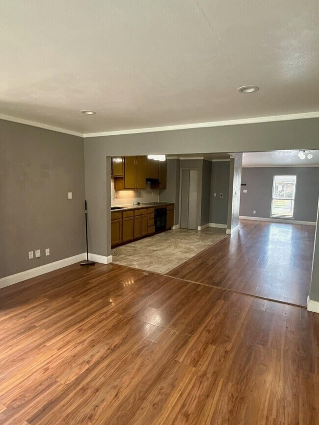 Building Photo - 22726 Melham Ln