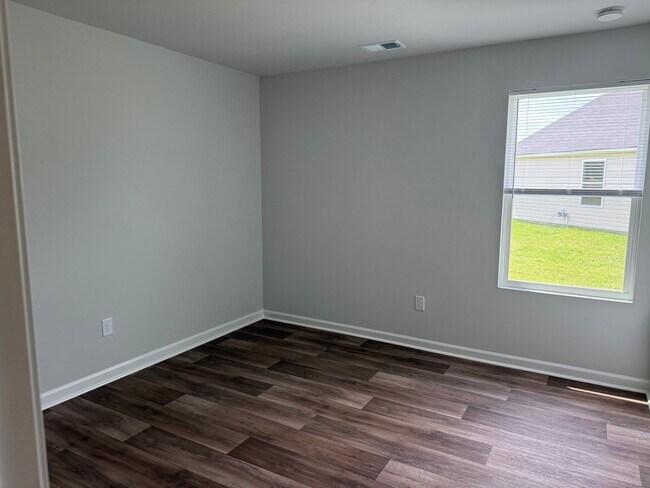 Building Photo - 1225 Black Kite Ct SW