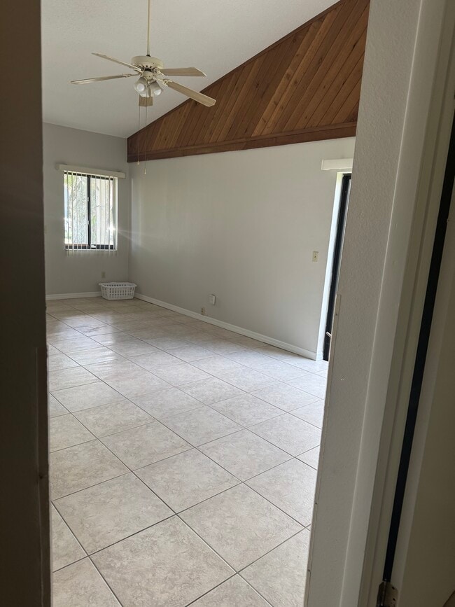 Building Photo - 12405 Pepperfield Dr