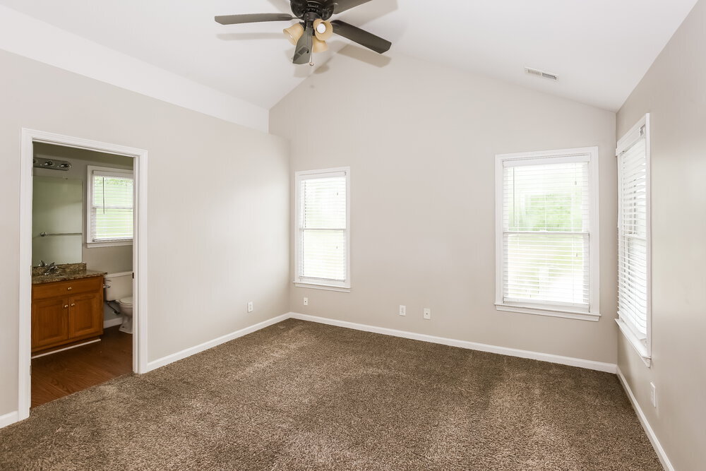 Building Photo - 9004 Mapledale Ct