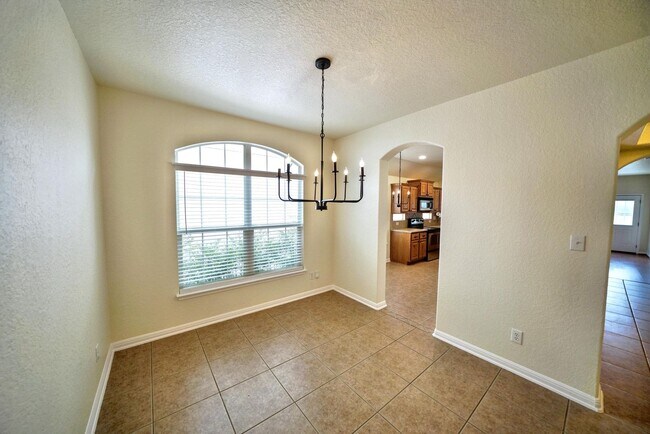 Building Photo - Stunning  Home in the Highly Sought-After ...