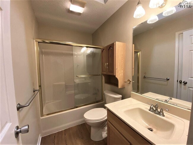 Building Photo - 3803 Stonegate Dr