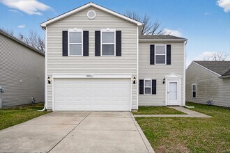 Building Photo - Spacious 3-Bed Home with Fenced Yard in Cameron Meadows