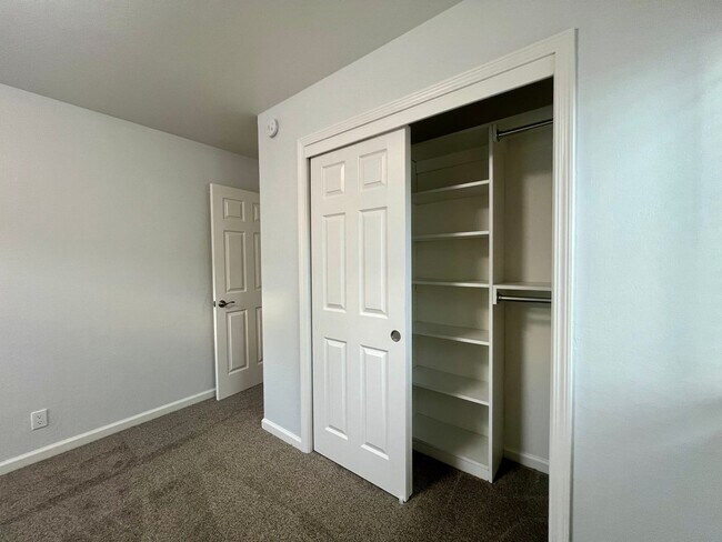 Building Photo - Modern Renovated 2-Bedroom in Santa Clara | Prime Location Near Apple, Nvidia & Major Highways