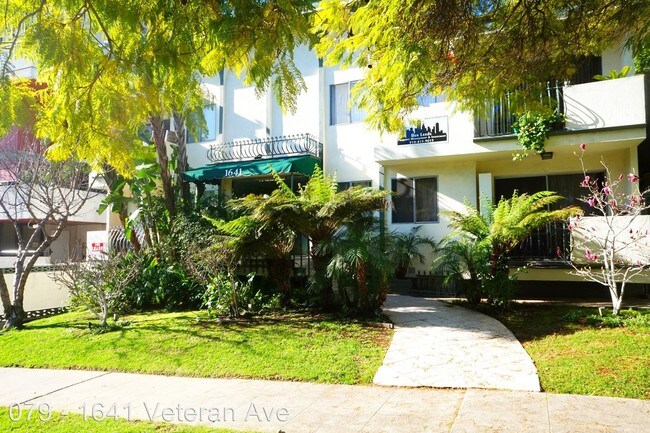 Primary Photo - 1641 Veteran Ave