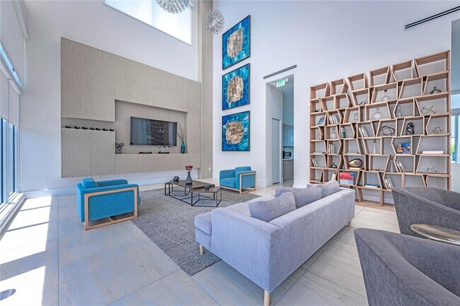 Building Photo - 7515 NW 99th Ave